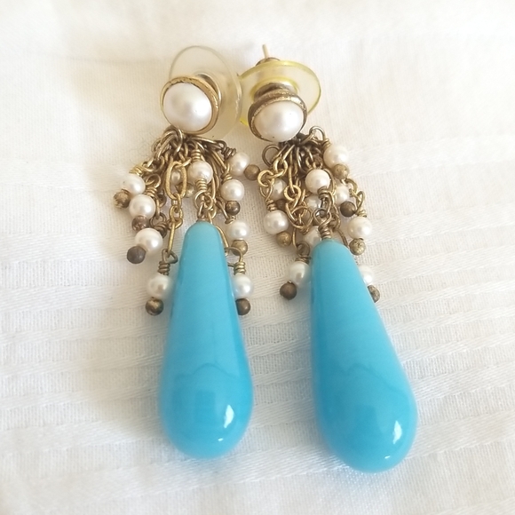 Vintage Carolee Gold Pearl Blue Glass Earrings